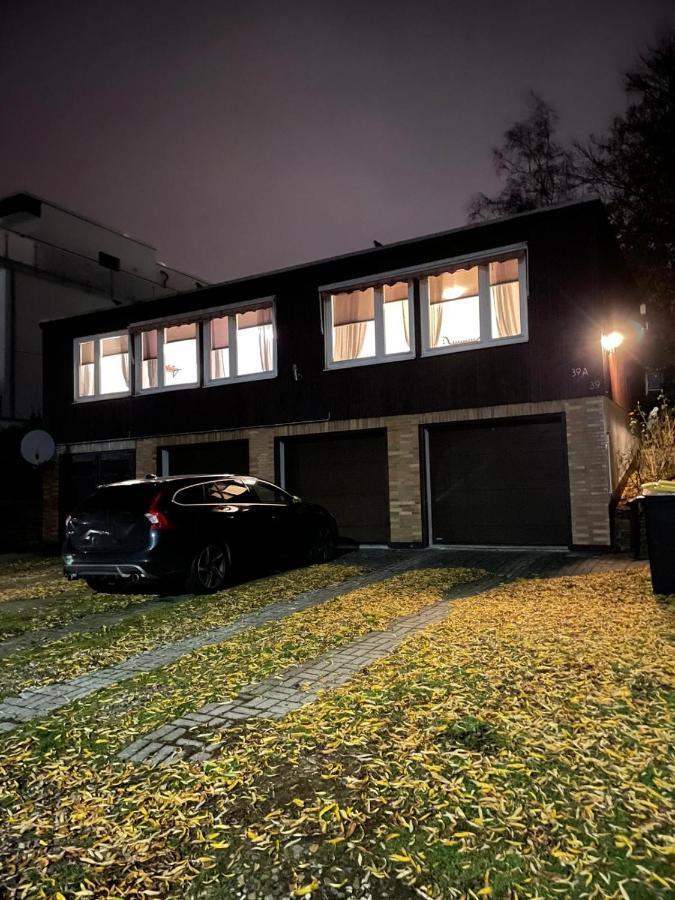 Haus Am Stadtrand Mit Super Verbindung In Die City Кассель Экстерьер фото